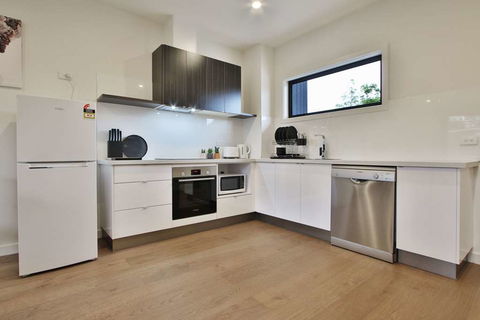 Quality Apartments Dandenong - Tourism Townsville 6