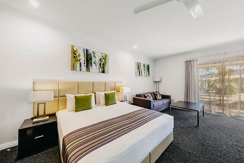Kimberley Grande Resort & Conf Ctr - Tourism Townsville 5