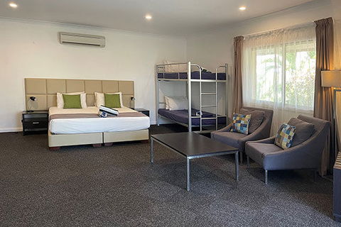 Kimberley Grande Resort & Conf Ctr - Tourism Townsville 13
