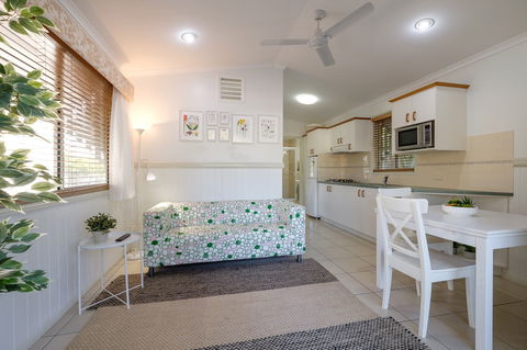 Barney Beach Accommodation Centre - Tourism Townsville 6