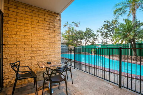 Kawana Waters Hotel By NightCap - Tourism Townsville 1