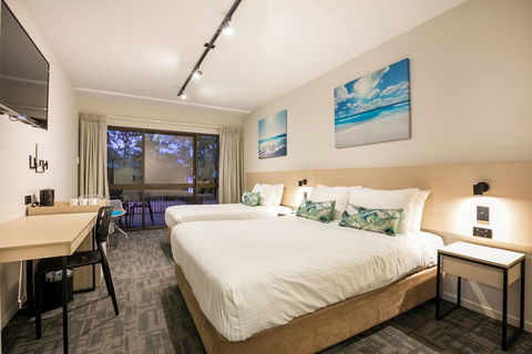 Kawana Waters Hotel By NightCap - Tourism Townsville 2