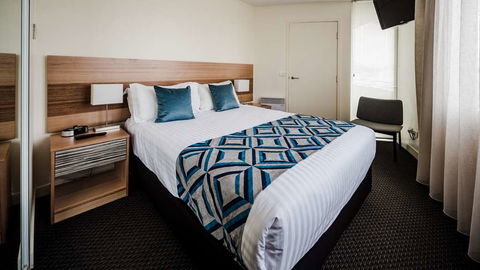 Salamanca Terraces - Tourism Townsville 1