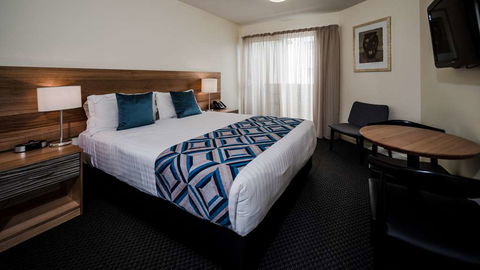 Salamanca Terraces - Tourism Townsville 2