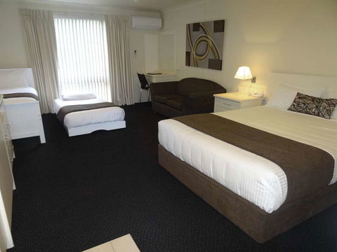 Zig Zag Motel - Tourism Townsville 14