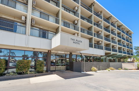 The Plaza Hotel Kalgoorlie - Tourism Townsville 0