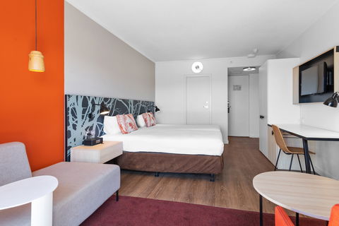 The Plaza Hotel Kalgoorlie - Tourism Townsville 3