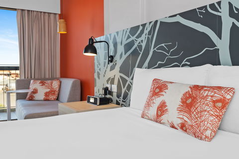 The Plaza Hotel Kalgoorlie - Tourism Townsville 7