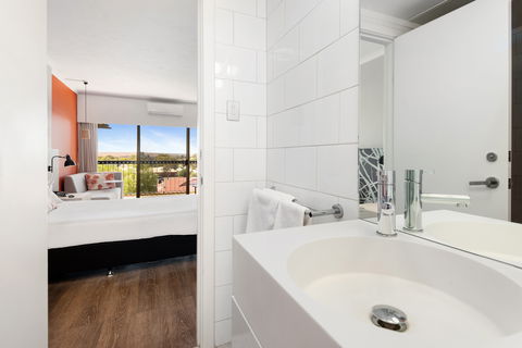 The Plaza Hotel Kalgoorlie - Tourism Townsville 10