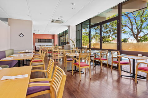 The Plaza Hotel Kalgoorlie - Tourism Townsville 11