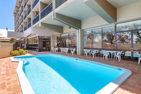 The Plaza Hotel Kalgoorlie - Tourism Townsville 16