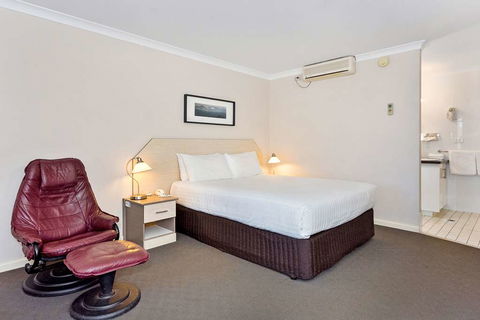 Quality Inn Railway - Tourism Townsville 8