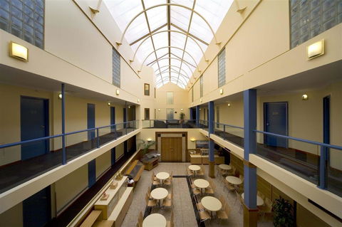 Capital Executive Apt Hotel Canberra - Tourism Townsville 1