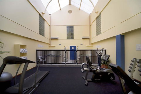 Capital Executive Apt Hotel Canberra - Tourism Townsville 8