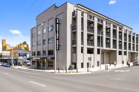 CH Boutique Hotel - Tourism Townsville 1