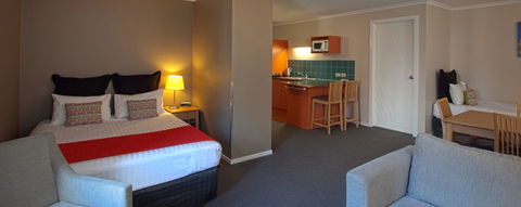 Quest Waterfront Serviced Apartments - Tourism Townsville 2