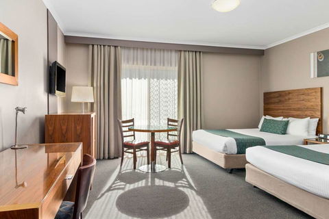 Quality Hotel Dickson - Tourism Townsville 1