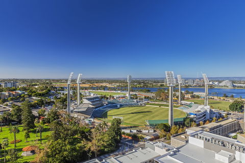 Fraser Suites Perth - Tourism Townsville 0