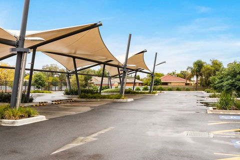 Quality Hotel Rules Club Wagga - Tourism Townsville 1