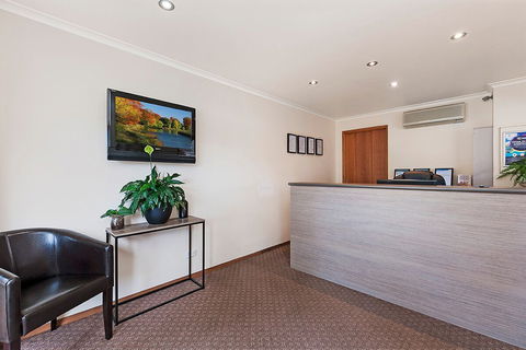 AAt 28 Goldsmith Motel - Tourism Townsville 1