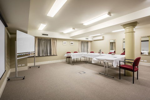Launceston Central Apartments - Tourism Townsville 3