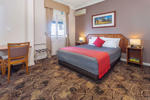Quality Hotel Bayswater - Tourism Townsville 1