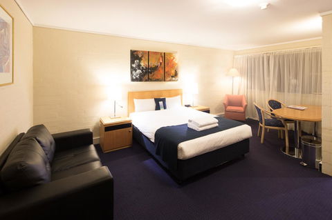 Ibis Styles Canberra - Tourism Townsville 3