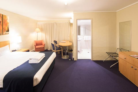 Ibis Styles Canberra - Tourism Townsville 1