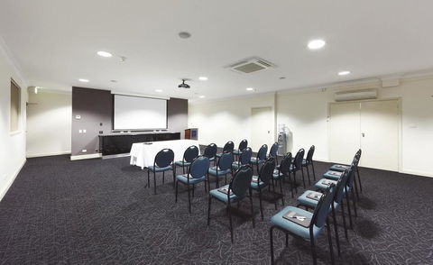 Ibis Styles Canberra - Tourism Townsville 14