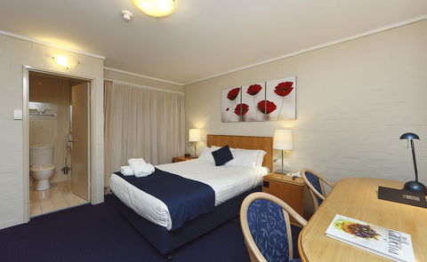 Ibis Styles Canberra - Tourism Townsville 9
