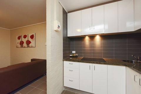 Ibis Styles Canberra - Tourism Townsville 12