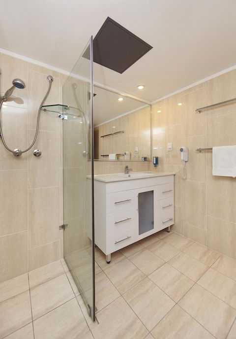 Ibis Styles Canberra - Tourism Townsville 19