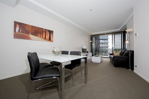 Manhattan 303 Canberra City ACT - Tourism Townsville 18