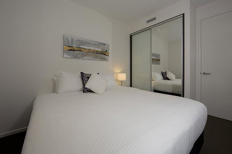 Manhattan 303 Canberra City ACT - Tourism Townsville 38