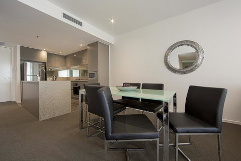 Manhattan 303 Canberra City ACT - Tourism Townsville 30