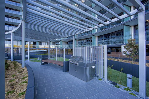 Manhattan 303 Canberra City ACT - Tourism Townsville 2
