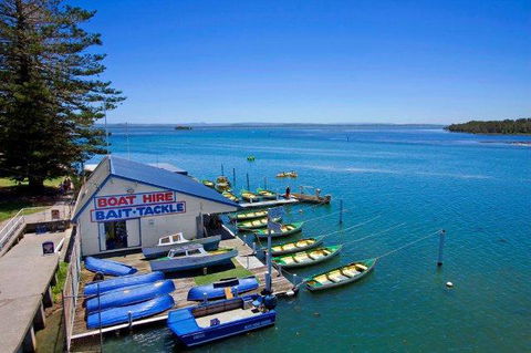 Lakeside Waterfront Apartment The Entrance - Tourism Townsville 36