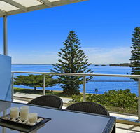 Lakeside Waterfront Apartment 18 The Entrance - Tourism Townsville