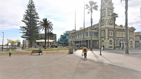 Hi 5 Glenelg Studio Apartment - Tourism Townsville 26