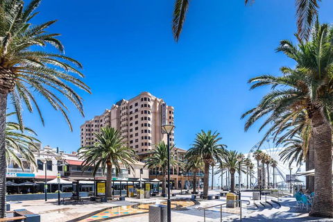 Hi 5 Glenelg Studio Apartment - Tourism Townsville 30