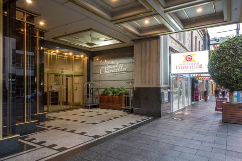Hotel Grand Chancellor Adelaide - Tourism Townsville 0