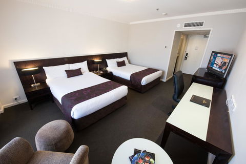 Hotel Grand Chancellor Adelaide - Tourism Townsville 1