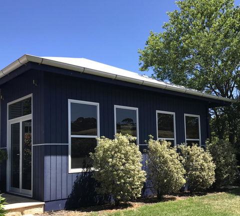 S T U D I O 22 Peaceful Retreat With Garden Views - Tourism Townsville 15