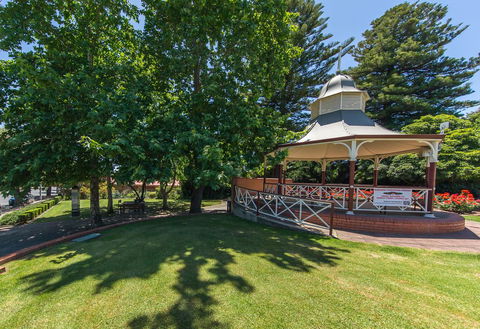 Tanunda\'s Magpie House - Tourism Townsville 29