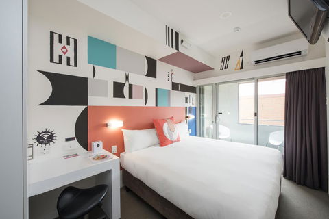 Majestic Minima Hotel - Tourism Townsville 1