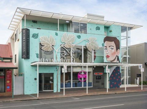 Majestic Minima Hotel - Tourism Townsville 4