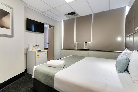 Cosmo On Bank - Tourism Townsville 10