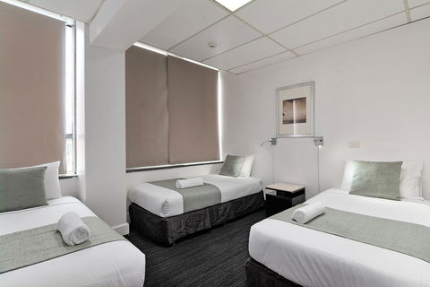 Cosmo On Bank - Tourism Townsville 8