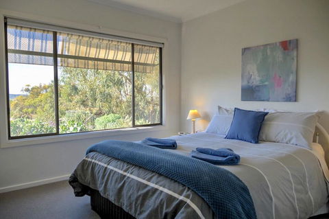 Emu Bay Holiday Homes - Tourism Townsville 5