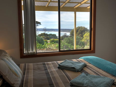 Emu Bay Holiday Homes - Tourism Townsville 32